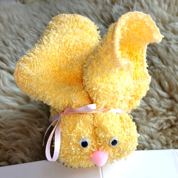 Boo Boo Bunnies! Adorable First Aid Tool Holds Ice Cubes On Booboos LOT OF 2 New - Picture 4 of 9